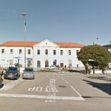 CP põe à venda palacete em Gaia e apartamento no Porto por 809 mil euros