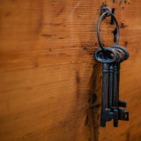 Consultório jurídico: quero ir viver para a casa que tenho arrendada, posso cancelar o contrato?