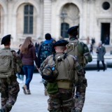 Há militares a pagar 200 euros de renda por um T6 e ganham mais de 2.000 euros