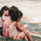 Abono: pais dispensados de entregar prova escolar para receber ajuda