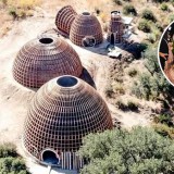 Do rap ao imobiliário: Kanye West constrói casas ao estilo Star Wars na Califórnia