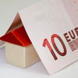 Valor sob gestão dos fundos de investimento imobiliário desce 25,7 milhões de euros em julho