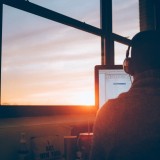 Dicas para evitar a depressão pós-férias (e sobreviver ao regresso ao trabalho)