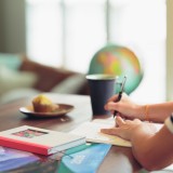Guia para estudantes: como e quando preparar o orçamento para a universidade
