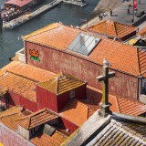 Preço das casas vai abrandar em Portugal, mas a ritmo lento devido a taxas de juro e turismo, diz CE