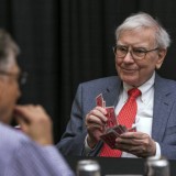 Buffett entra no imobiliário luso de alta gama de “mãos dadas” com a Portugal Property