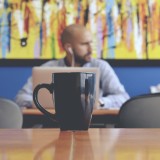 Estas apps permitem comunicar com o exterior desde casa: seja por trabalho ou motivos pessoais