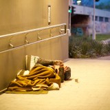 Lisboa: aprovado plano para dar 320 casas aos sem-abrigo