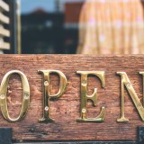 Dentro ou fora de centros comerciais, pequenas ou grandes, todas as imobiliárias já podem abrir