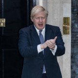 Inglaterra reabre as imobiliárias e já permite visitas a imóveis