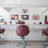 Cabeleireiros, barbeiros e serviços de estética a funcionar: mas com novas regras
