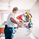 Remodelar a casa em tempos de Covid-19? Há 5 aspetos a ter em conta antes de pôr mãos à obra 