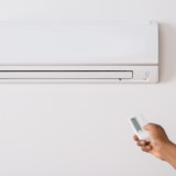 Ar condicionado ligado em casa em tempos de Covid-19, sim ou não?