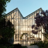 Antiga fábrica em Matosinhos convertida em 3.200 m2 de escritórios – com jardim e rooftop incluídos