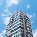 Proprietários e inquilinos dizem que Lei de Bases da Habitação ainda não resolveu praticamente nada