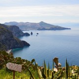 Um proprietário italiano oferece casa com vista para o mar grátis em troca de cuidar da sua quinta
