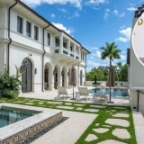 Marc Anthony pede 27 milhões de dólares por uma mansão de sonho em Miami