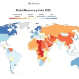 O estado da democracia em ano de pandemia: Portugal volta a ser democracia com falhas