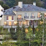 As extravagâncias imobiliárias de Elon Musk, capaz de vender quatro mansões num só lote