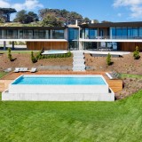 Uma impressionante mansão com vista para o mar na Austrália (e piscina incluída)