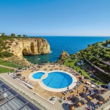 Alojamentos turísticos: reservas em Portugal disparam 45% com desconfinamento e vacinação