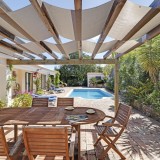 Como preparar a casa para a chegada do verão: da limpeza à arrumação