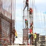 Produção na construção na UE recupera em março