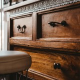 Decorar a casa com móveis antigos