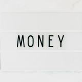 Poupar? 4 passos para ter mais dinheiro e atingir o sucesso financeiro