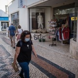 Fim do uso da máscara na rua? Parlamento decide