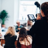 Arrendar a casa à Netflix ou HBO? É o negócio da moda