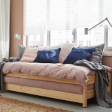 A cama dupla do Ikea é ideal para mobilar um quarto pequeno