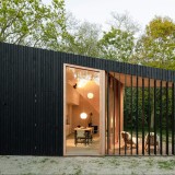 Casa pré-fabricada de madeira