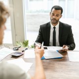 Novo Banco tenta vender dívida de construtor