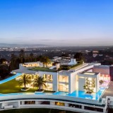 The One em Bel Air