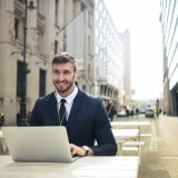 agentes imobiliários 