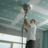Falta de mão de obra na construção