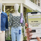 Amazon abre primeira loja física de roupa em Los Angeles