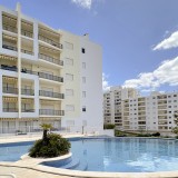 apartamentos em condomínio com piscina à venda