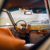 Carro transformado em sala