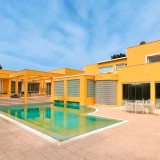 moradia à venda por 7,5 milhões