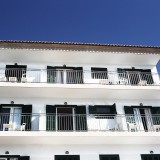 As melhores ideias para decorar varandas estreitas e longas