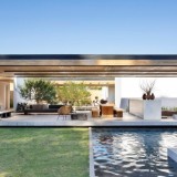 Casa de luxo de madeira