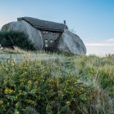 A casa do Penedo é a casa mais estranha do mundo, mas porquê?