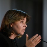 Proibir venda de imóveis a estrangeiros