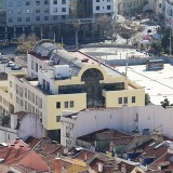 Incêndio em prédio da Mouraria lança polémica sobre o AL