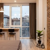 janelas oscilobatentes em apartamento