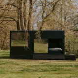 Esta casa pré-fabricada é perfeita para umas férias com a natureza