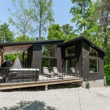 Exterior de la cabaña