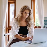 Poupanças das famílias a aumentar